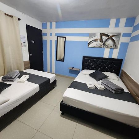Apartahotel Calasanz Home Medellin Bagian luar foto
