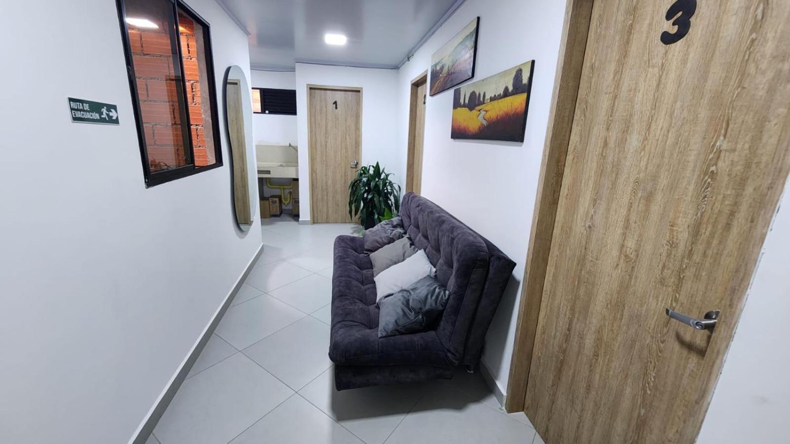 Apartahotel Calasanz Home Medellin Bagian luar foto