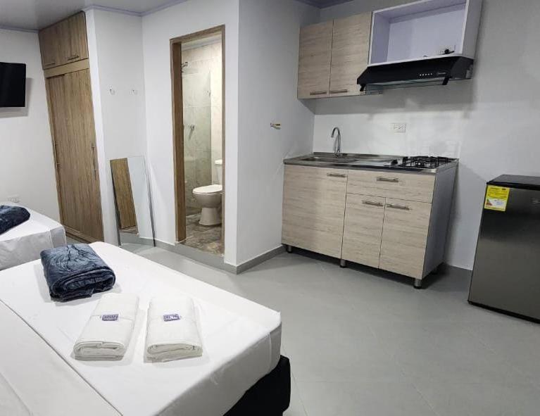 Apartahotel Calasanz Home Medellin Bagian luar foto