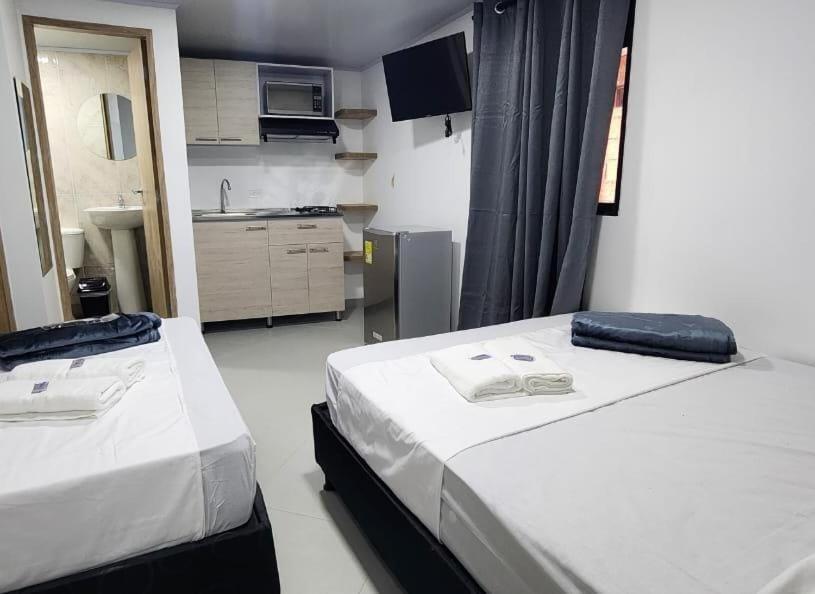Apartahotel Calasanz Home Medellin Bagian luar foto