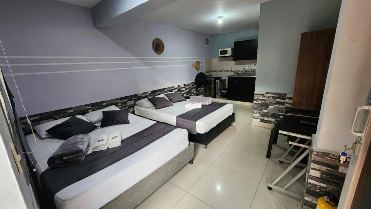 Apartahotel Calasanz Home Medellin Bagian luar foto