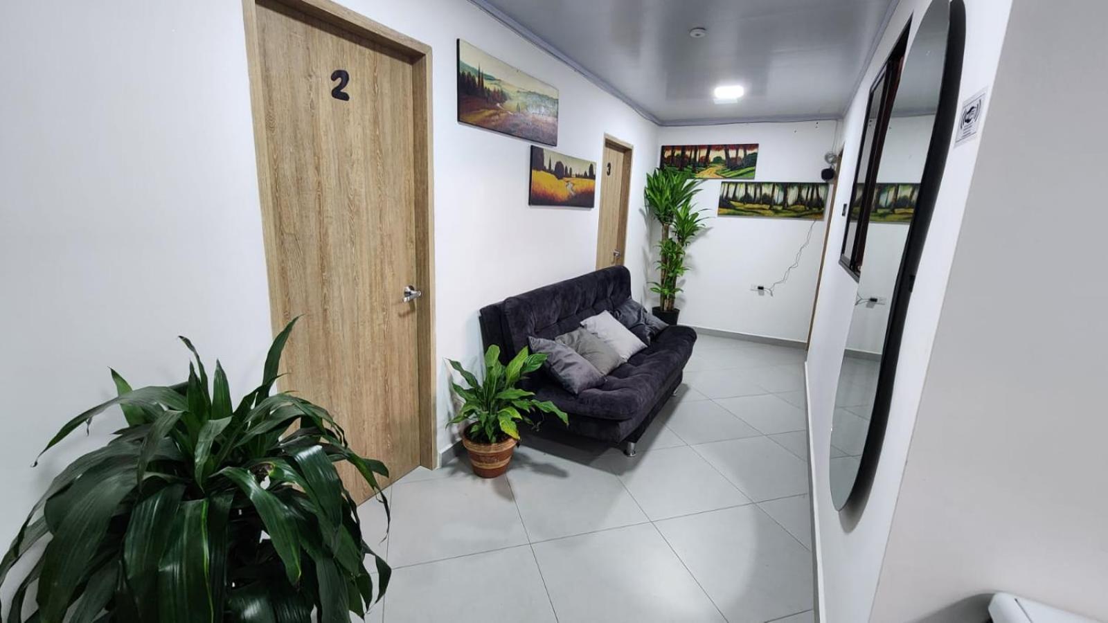 Apartahotel Calasanz Home Medellin Bagian luar foto