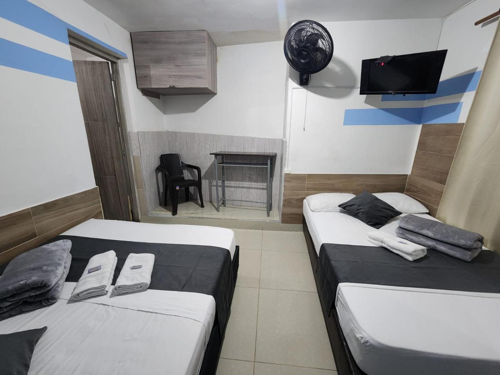 Apartahotel Calasanz Home Medellin Bagian luar foto