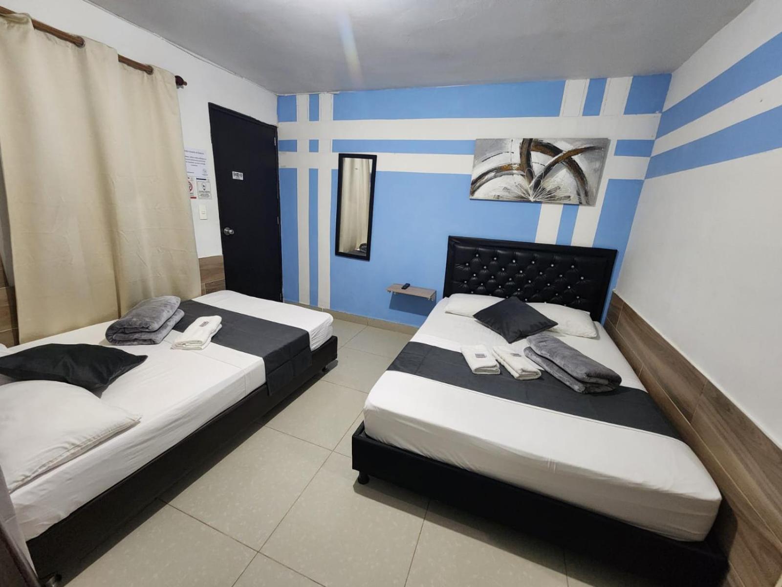 Apartahotel Calasanz Home Medellin Bagian luar foto