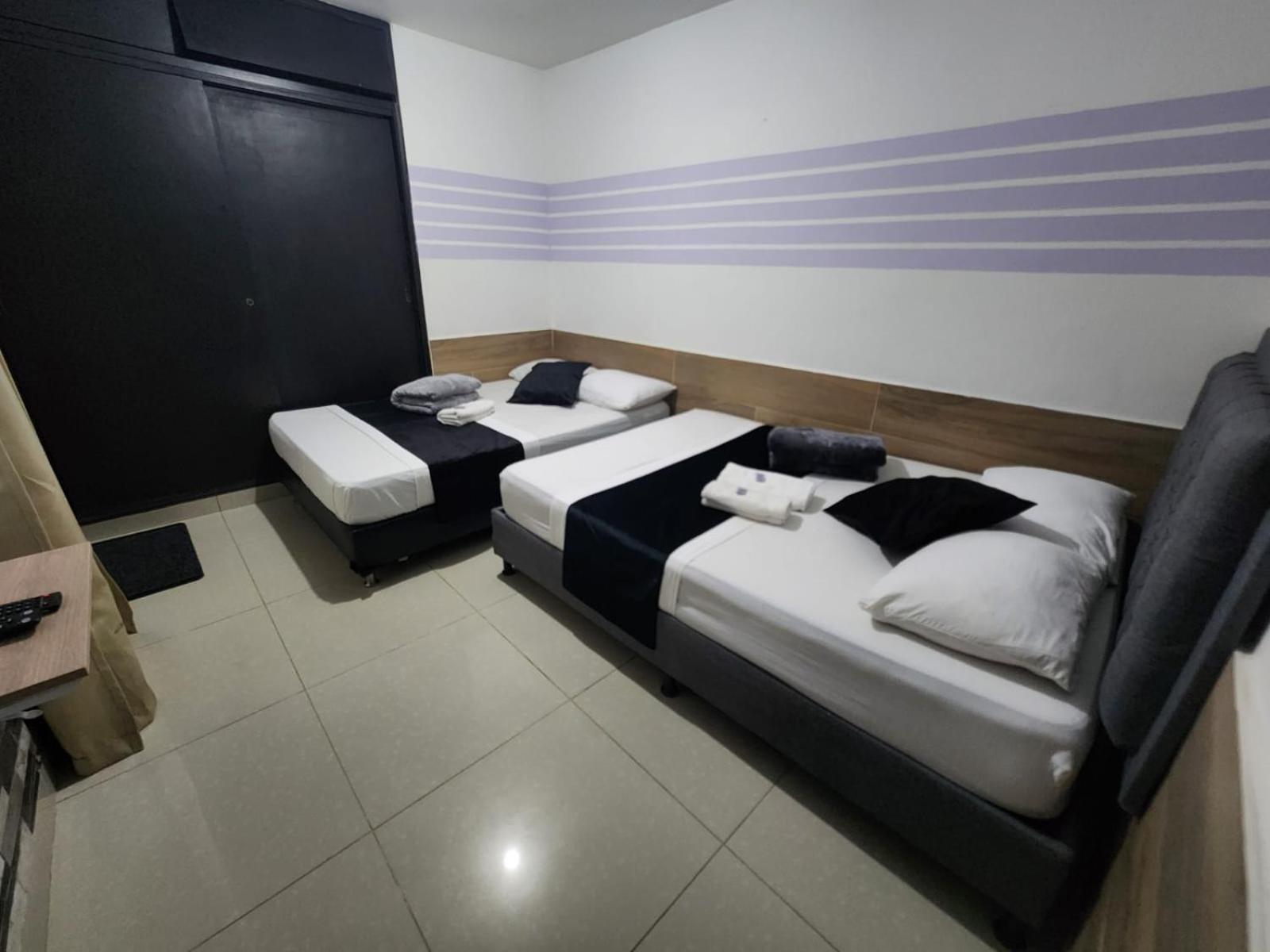 Apartahotel Calasanz Home Medellin Bagian luar foto