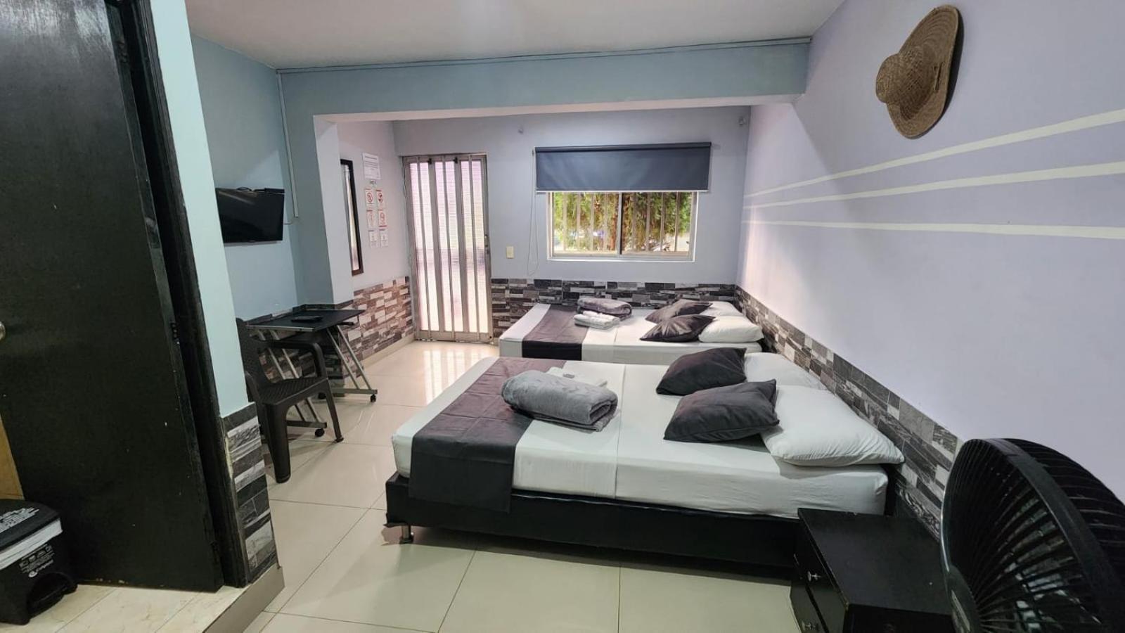 Apartahotel Calasanz Home Medellin Bagian luar foto