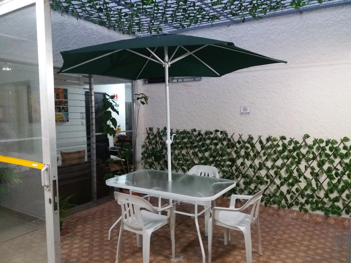 Apartahotel Calasanz Home Medellin Bagian luar foto