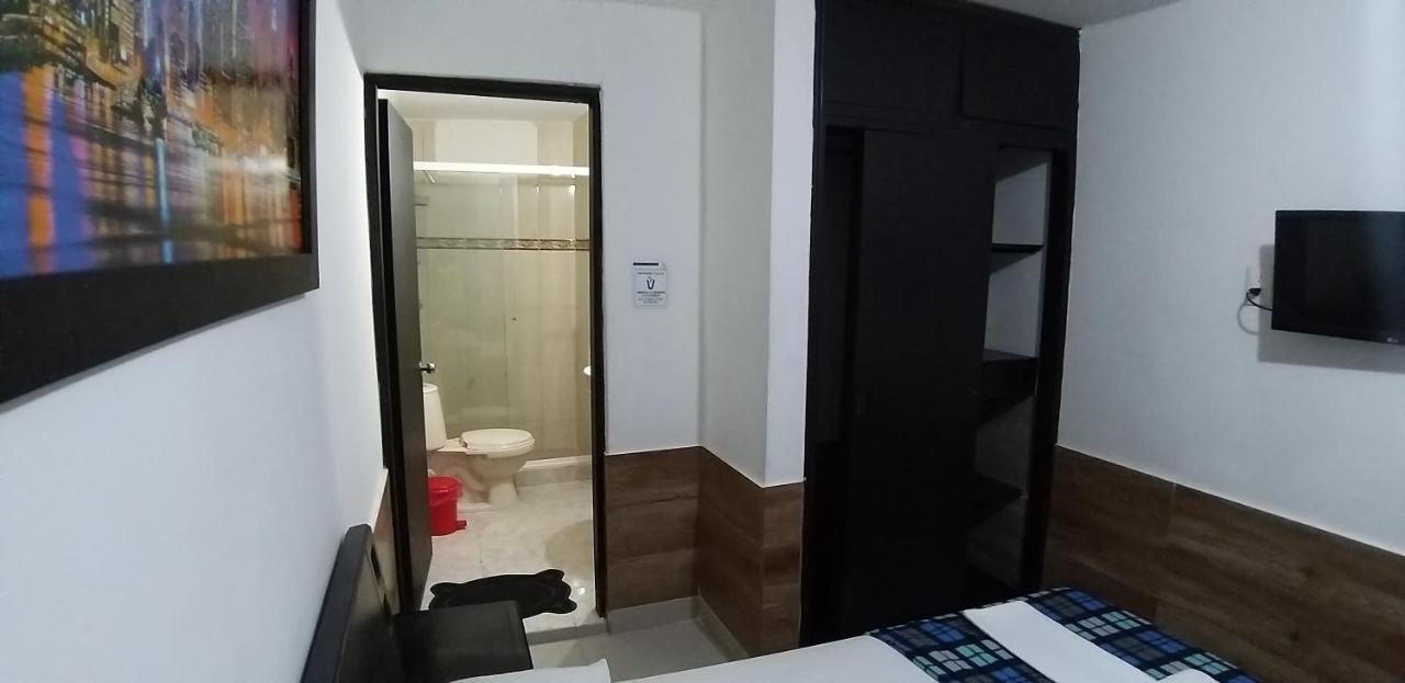 Apartahotel Calasanz Home Medellin Bagian luar foto