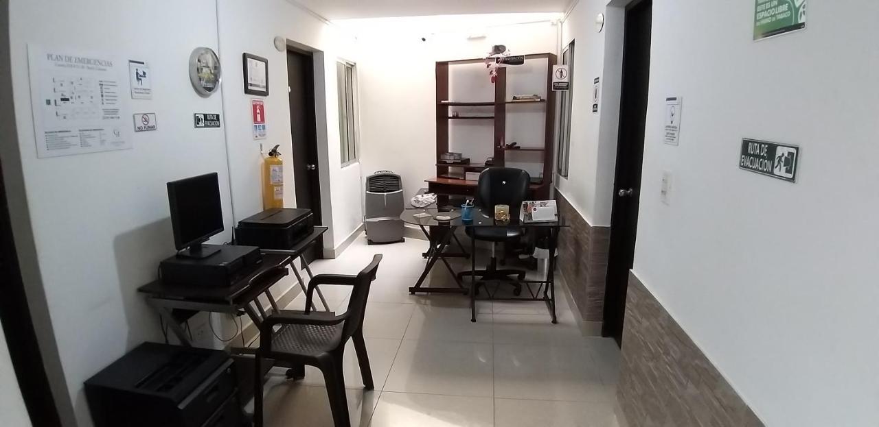 Apartahotel Calasanz Home Medellin Bagian luar foto